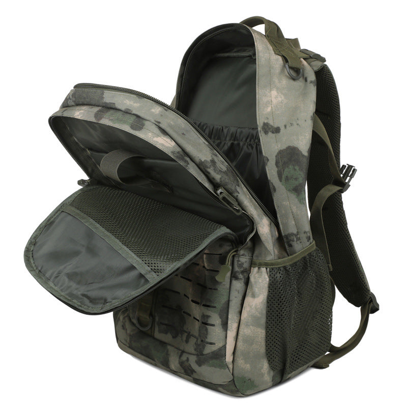 Zaanu Men Camouflage Backpack