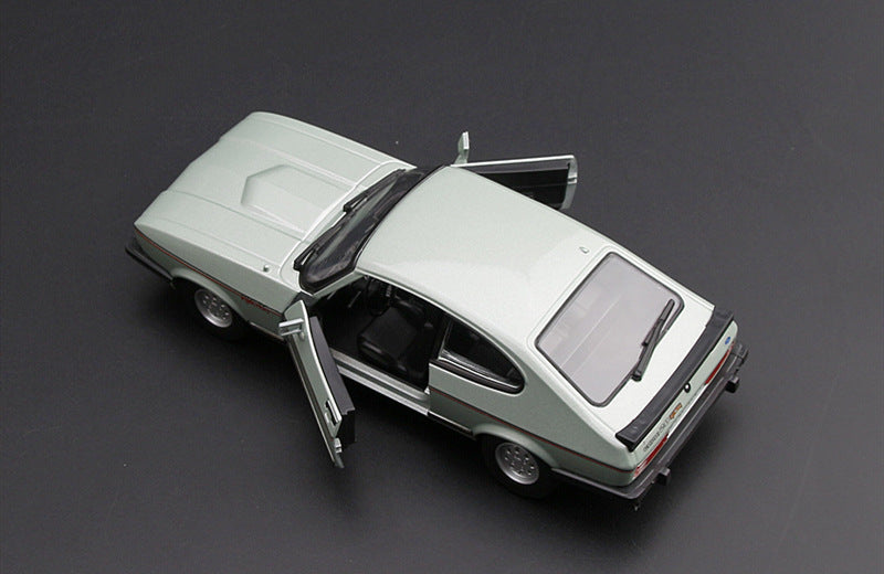 Ford Capri Model Car | 1982 2.8i 1:24 DieCast Model