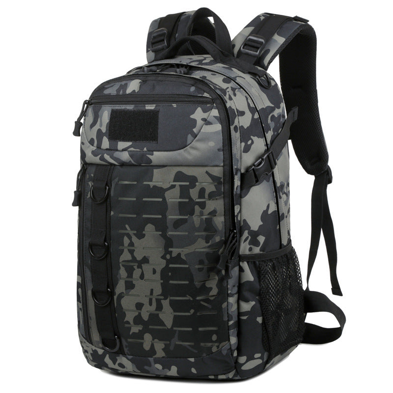 Zaanu Men Camouflage Backpack