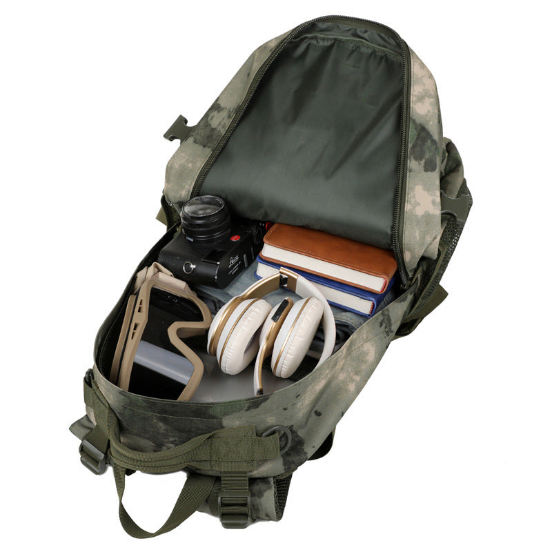 Zaanu Men Camouflage Backpack